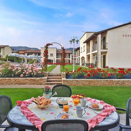 Corte Delle Rose 4*
