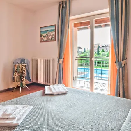 Corte Delle Rose Апарт-отель 4*