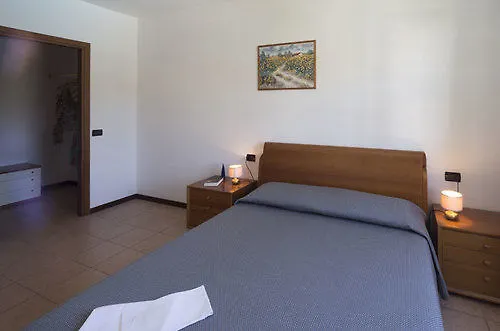Corte Delle Rose Apartmanhotel 4*