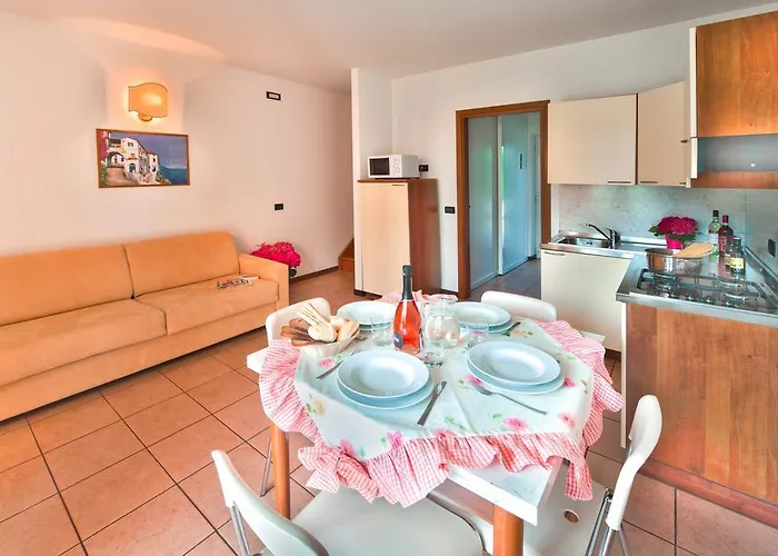 Apartmanhotel Corte Delle Rose 4*