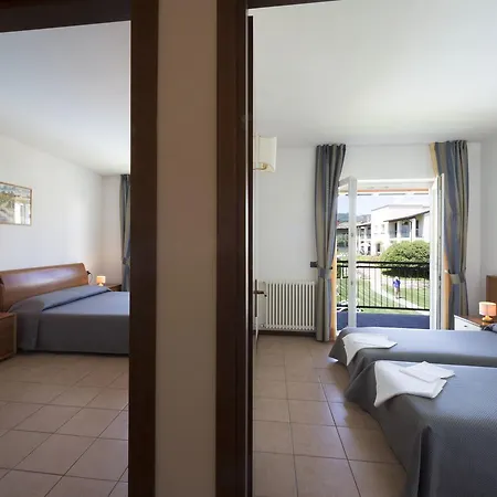 Aparthotel Corte Delle Rose 3*