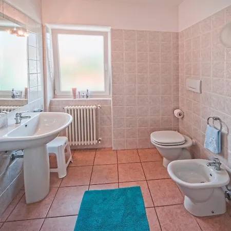 Corte Delle Rose 아파트호텔 가르다