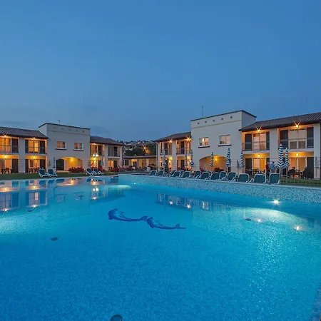 Corte Delle Rose 3* Garda (Verona)
