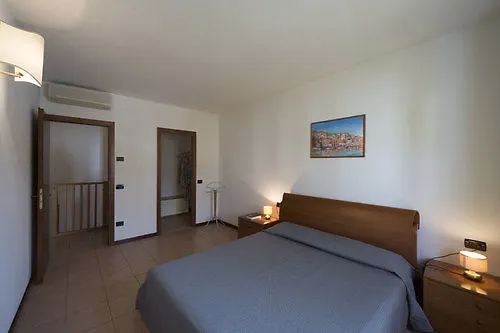 Corte Delle Rose 公寓式酒店 4*