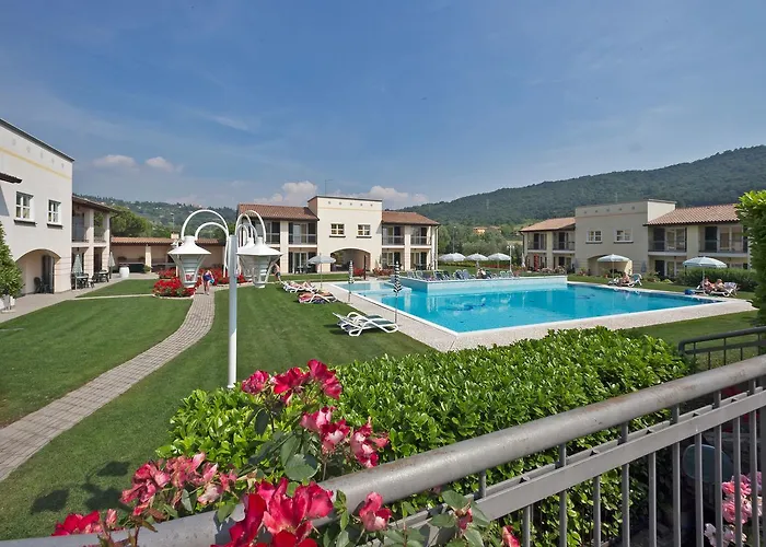 Corte Delle Rose 公寓式酒店 4*