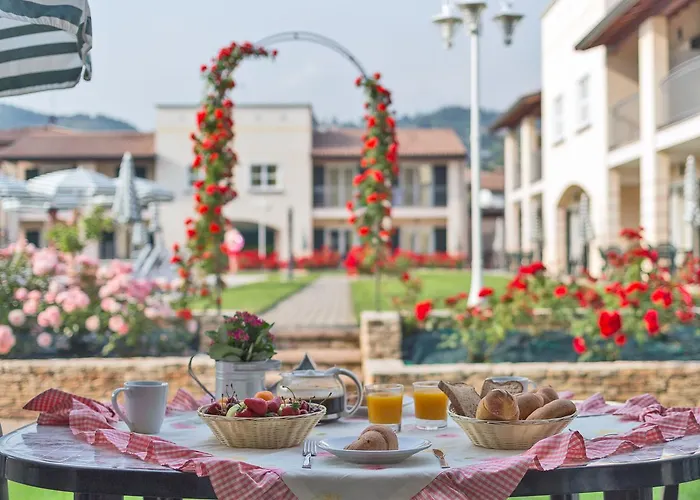 Corte Delle Rose 公寓式酒店